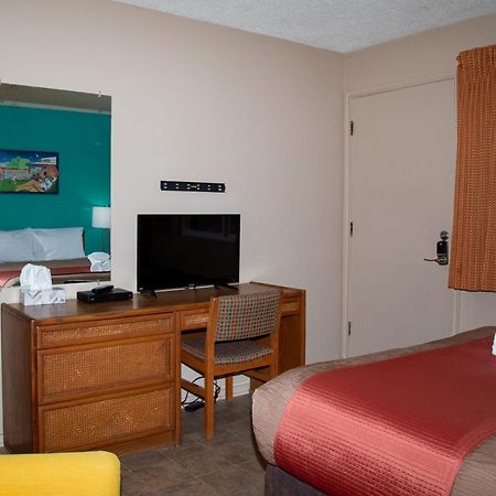 Bowmont Motel Penticton Ngoại thất bức ảnh