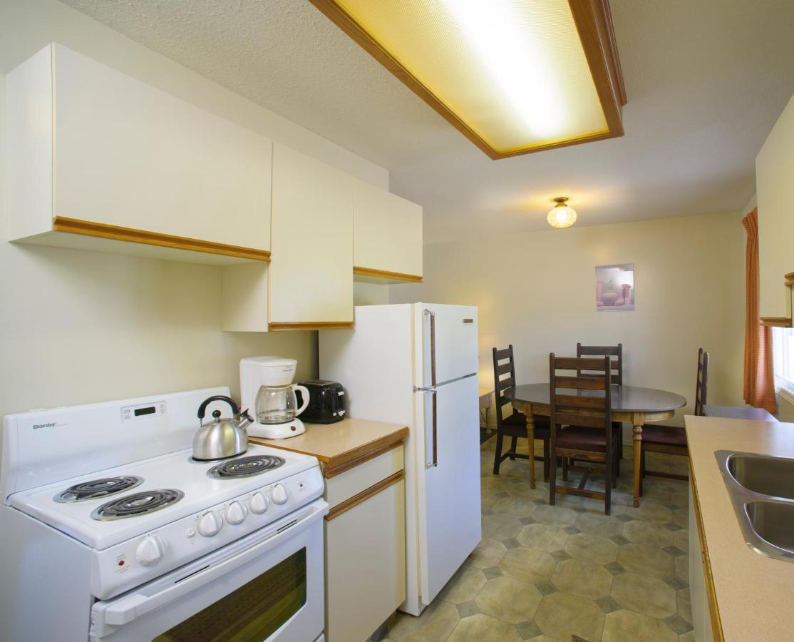 Bowmont Motel Penticton Ngoại thất bức ảnh