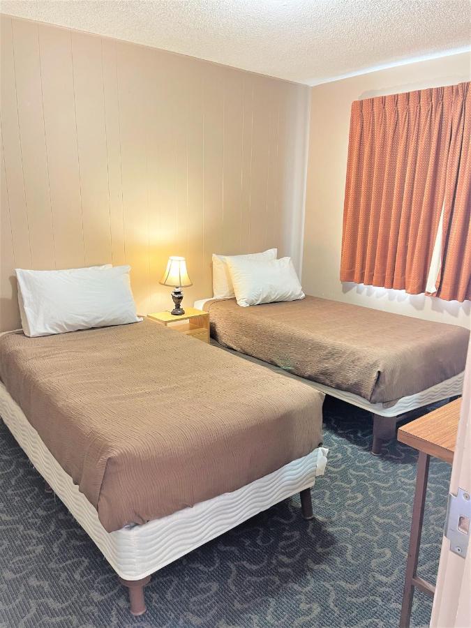 Bowmont Motel Penticton Ngoại thất bức ảnh