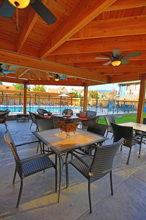 Bowmont Motel Penticton Ngoại thất bức ảnh